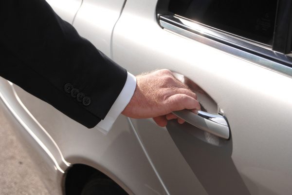 Chauffeur Cab Taxi Cannes Congress MIPTV MIPCOM Festival du Film TfWA chauffeur driver cab