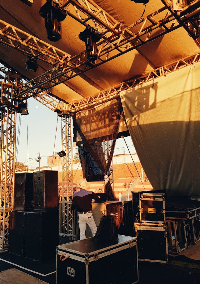 backstages backstages